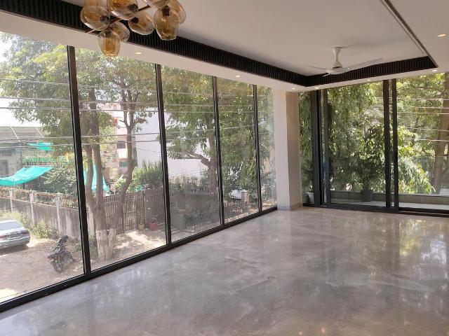 4 BHK Independent Builder Floor in Sector 43 for resale Gurgaon. The reference number is 20234131