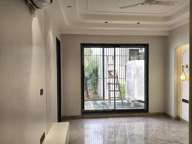 4 BHK Independent Builder Floor in Sushant Lok Phase 1 for resale Gurgaon. The reference number is 20246427