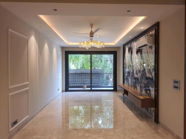 4 BHK Independent Builder Floor in Sushant Lok Phase 1 for resale Gurgaon. The reference number is 20700493