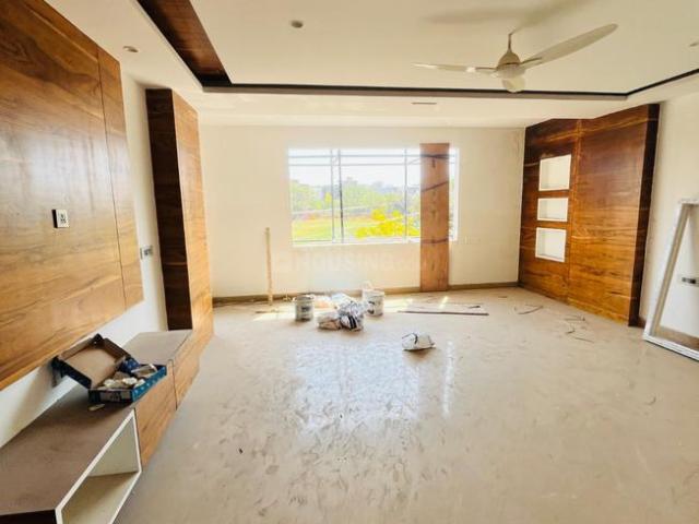 4 BHK Independent Builder Floor in Sushant Lok Phase 1 for resale Gurgaon. The reference number is 20966167