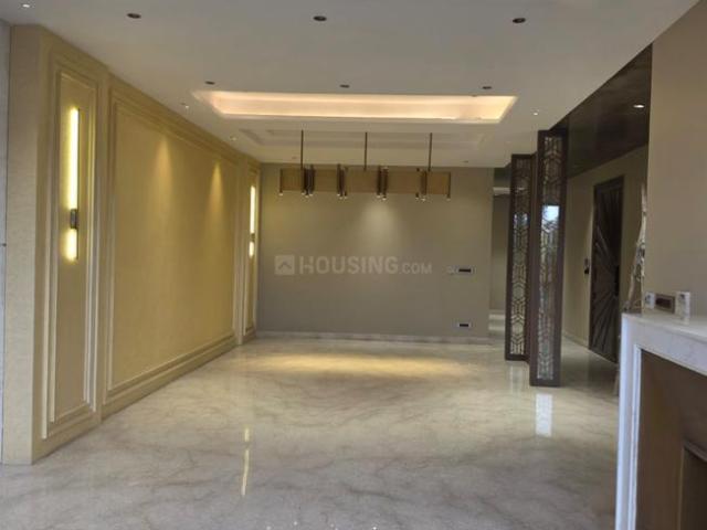 4 BHK Independent Builder Floor in Sushant Lok Phase 1 for resale Gurgaon. The reference number is 21010615