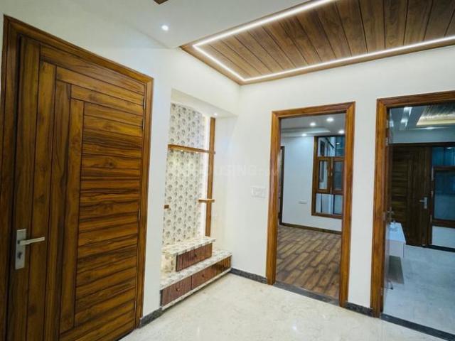 4 BHK Independent Builder Floor in Surya Nagar for rent Ghaziabad. The reference number is 20870087