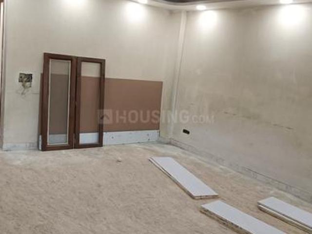 4 BHK Independent Builder Floor in Swasthya Vihar for resale New Delhi. The reference number is 20700297