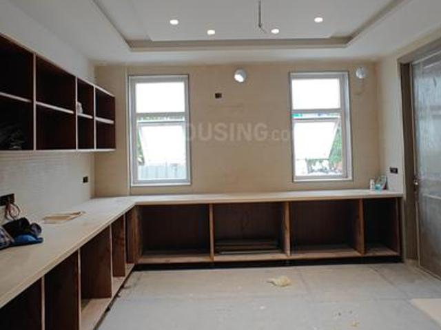 4 BHK Independent Builder Floor in Swasthya Vihar for resale New Delhi. The reference number is 20952295