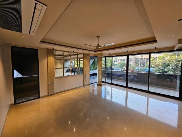 4 BHK Independent Builder Floor in Safdarjung Development Area for resale New Delhi. The reference number is 13872276