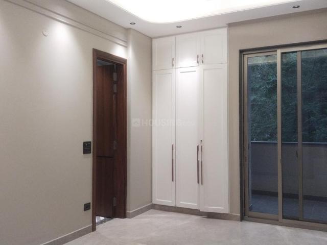4 BHK Independent Builder Floor in Safdarjung Enclave for resale New Delhi. The reference number is 19851030