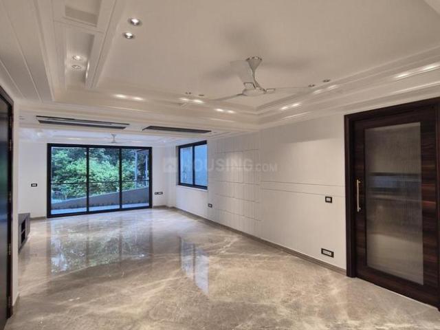 4 BHK Independent Builder Floor in Safdarjung Enclave for resale New Delhi. The reference number is 21011837