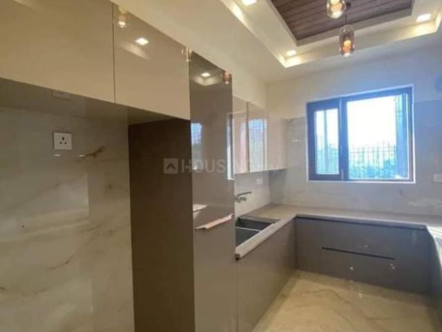 4 BHK Independent Builder Floor in Saket for rent New Delhi. The reference number is 20004390