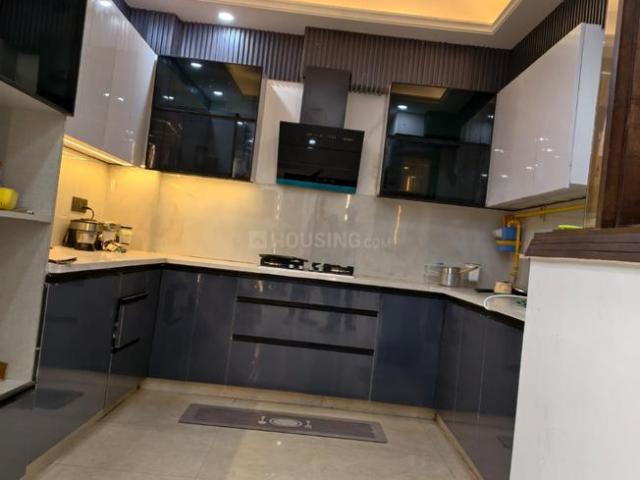 3 BHK Independent Builder Floor in Freedom Fighters Enclave for rent New Delhi. The reference number is 20465220