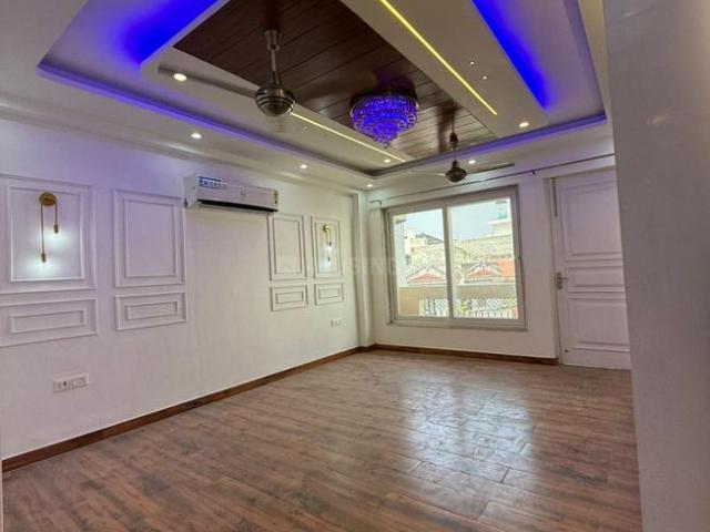 4 BHK Independent Builder Floor in Saket for rent New Delhi. The reference number is 20431346