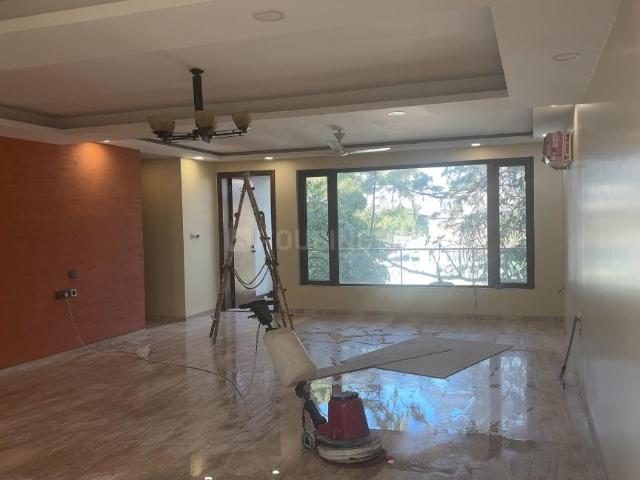 4 BHK Independent Builder Floor in Sarvodaya Enclave for rent New Delhi. The reference number is 19517698