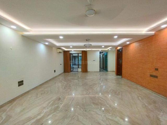 4 BHK Independent Builder Floor in Sarvodaya Enclave for rent New Delhi. The reference number is 19711360