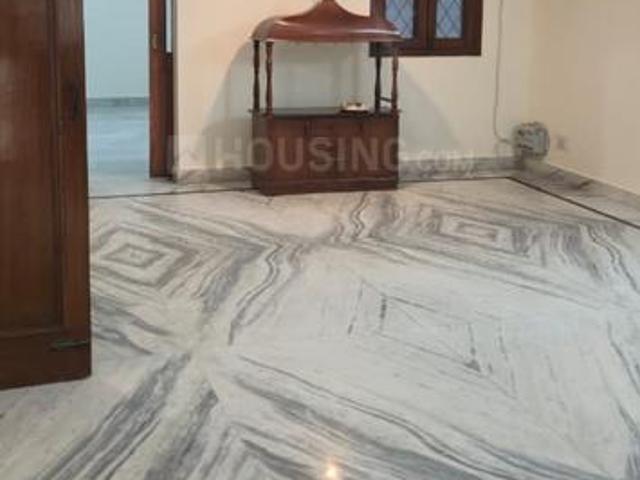 4 BHK Independent Builder Floor in Sarvodaya Enclave for rent New Delhi. The reference number is 20739924