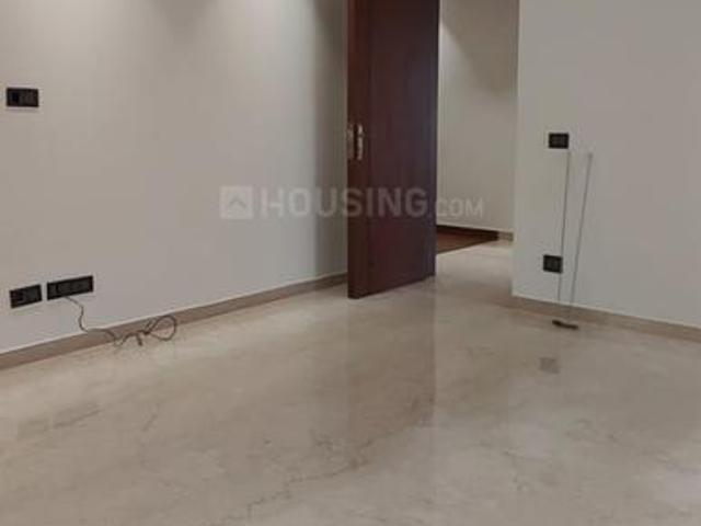 4 BHK Independent Builder Floor in Sarvodaya Enclave for resale New Delhi. The reference number is 20666275