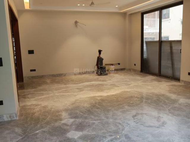 4 BHK Independent Builder Floor in Sarvodaya Enclave for resale New Delhi. The reference number is 20666812