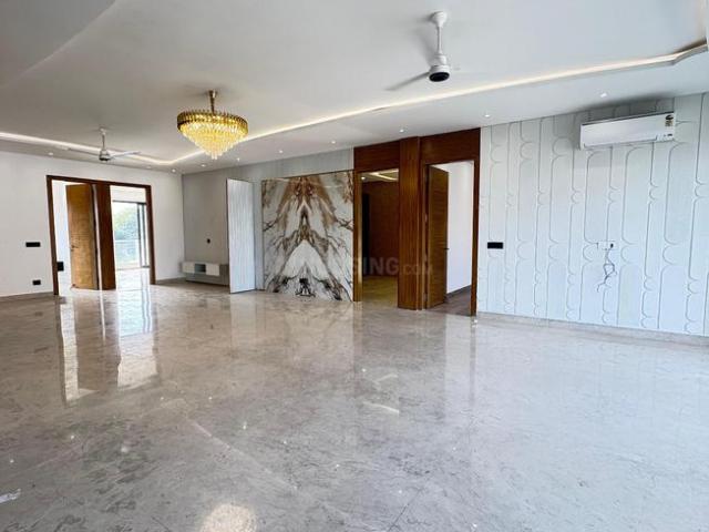 4 BHK Independent Builder Floor in Sector 43 for rent Gurgaon. The reference number is 19000123