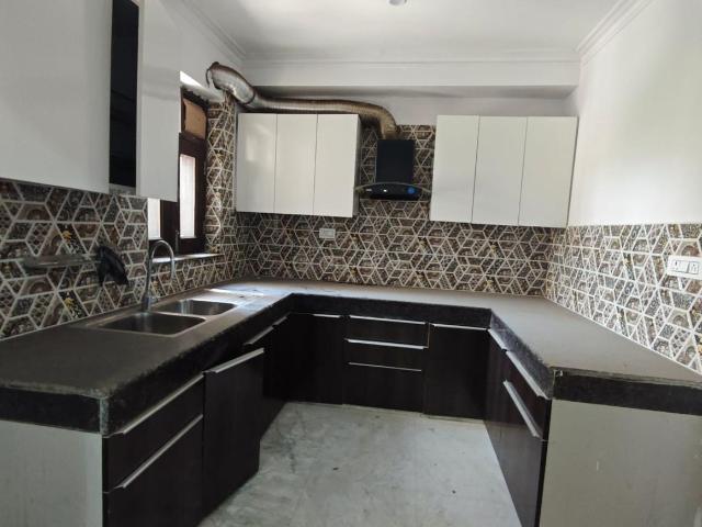 4 BHK Independent Builder Floor in Sector 40 for rent Gurgaon. The reference number is 20695021