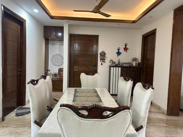 4 BHK Independent Builder Floor in Sector 45 for rent Gurgaon. The reference number is 20647174