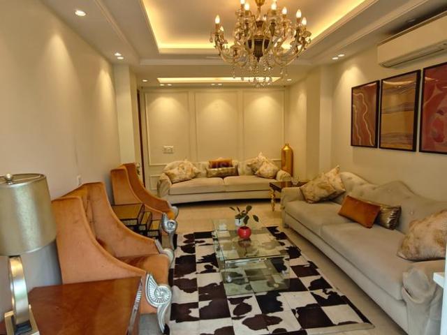 4 BHK Independent Builder Floor in Sector 45 for rent Gurgaon. The reference number is 20679385