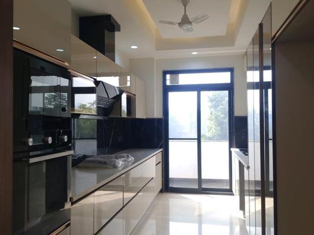 4 BHK Independent Builder Floor in Sector 45 for resale Gurgaon. The reference number is 19087650
