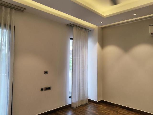 4 BHK Independent Builder Floor in Sector 45 for resale Gurgaon. The reference number is 19382017