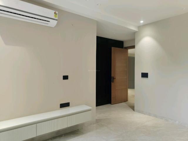 4 BHK Independent Builder Floor in Sector 45 for resale Gurgaon. The reference number is 20024611