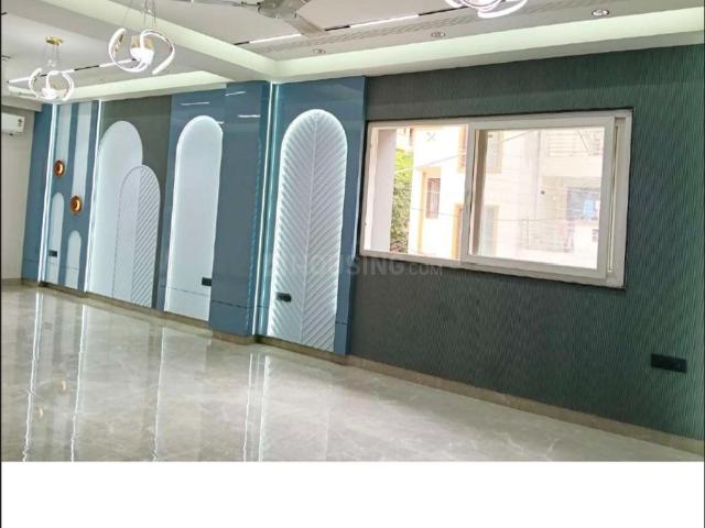 4 BHK Independent Builder Floor in Sector 45 for resale Gurgaon. The reference number is 21210331