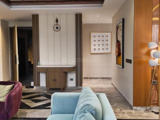 4 BHK Independent Builder Floor in Sector 45 for resale Gurgaon. The reference number is 21280372