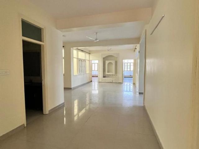 4 BHK Independent Builder Floor in Sector 48 for rent Noida. The reference number is 20722841