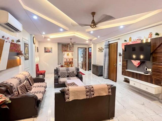 4 BHK Independent Builder Floor in Sector 49 for resale Faridabad. The reference number is 21279999