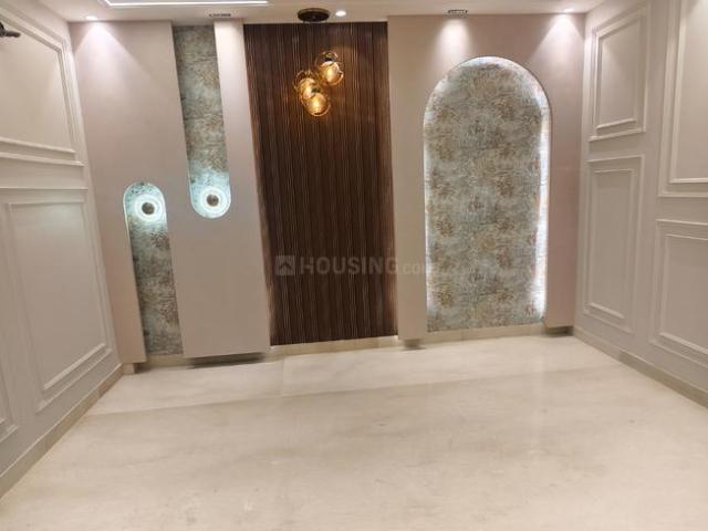 4 BHK Independent Builder Floor in Sector 4 Rohini for resale New Delhi. The reference number is 20924690