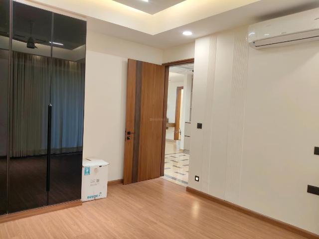 4 BHK Independent Builder Floor in Sector 50 for resale Gurgaon. The reference number is 19934931