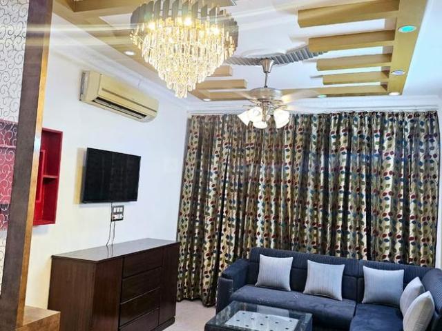 4 BHK Independent Builder Floor in Sector 52 for rent Gurgaon. The reference number is 20823596