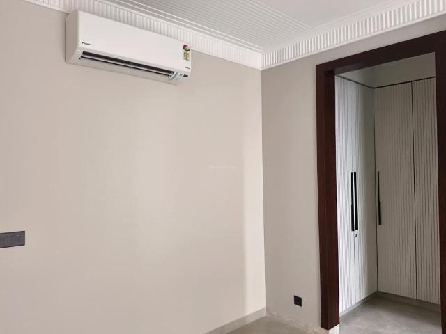 4 BHK Independent Builder Floor in Sector 52 for resale Gurgaon. The reference number is 20569332