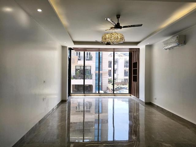 4 BHK Independent Builder Floor in Sector 57 for rent Gurgaon. The reference number is 19276957