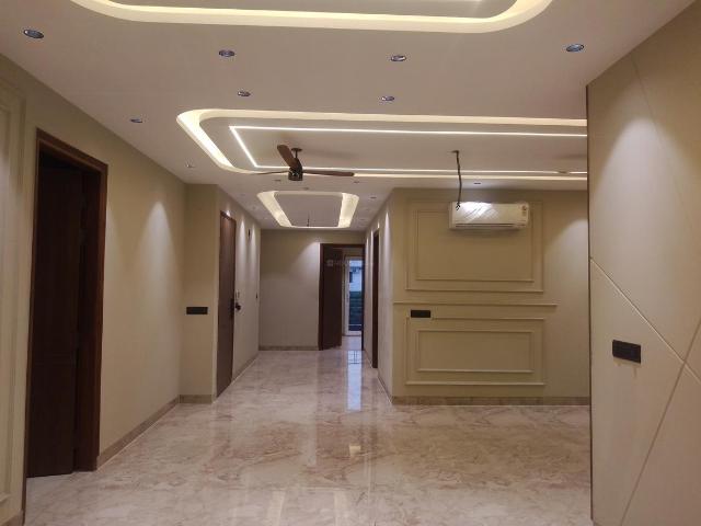 4 BHK Independent Builder Floor in Sector 57 for resale Gurgaon. The reference number is 19694673