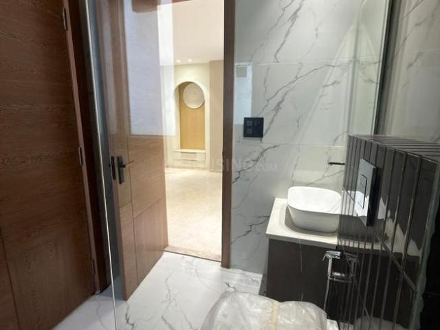 4 BHK Independent Builder Floor in Sector 57 for resale Gurgaon. The reference number is 20800096