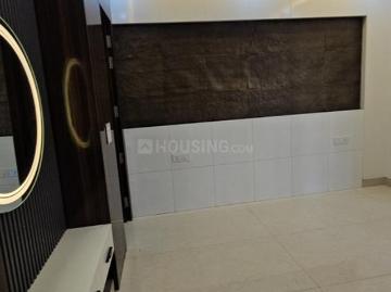 4 BHK Independent Builder Floor in Sector 5 Rohini for resale New Delhi. The reference number is 20526287