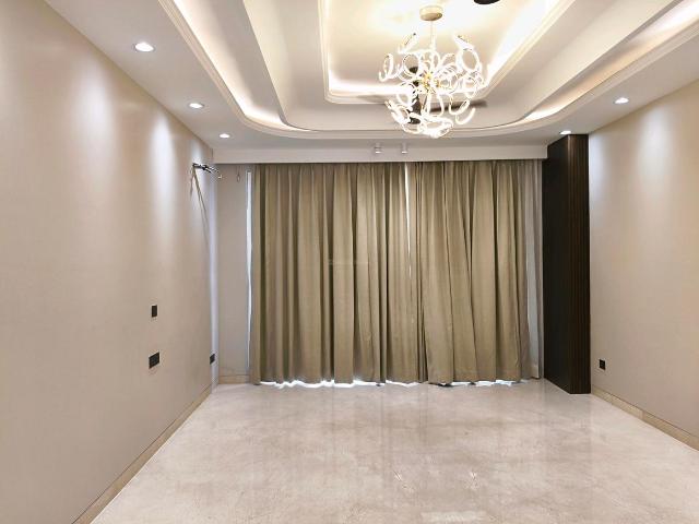 4 BHK Independent Builder Floor in Sector 63 for resale Gurgaon. The reference number is 20808233