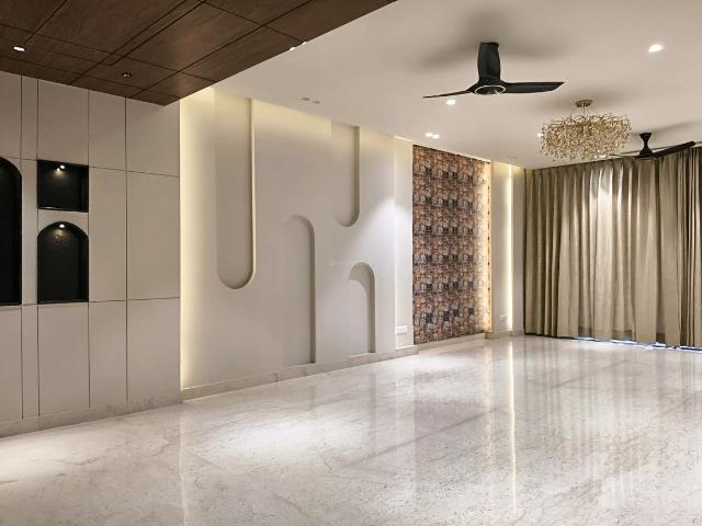 4 BHK Independent Builder Floor in Sector 63 for resale Gurgaon. The reference number is 20106249