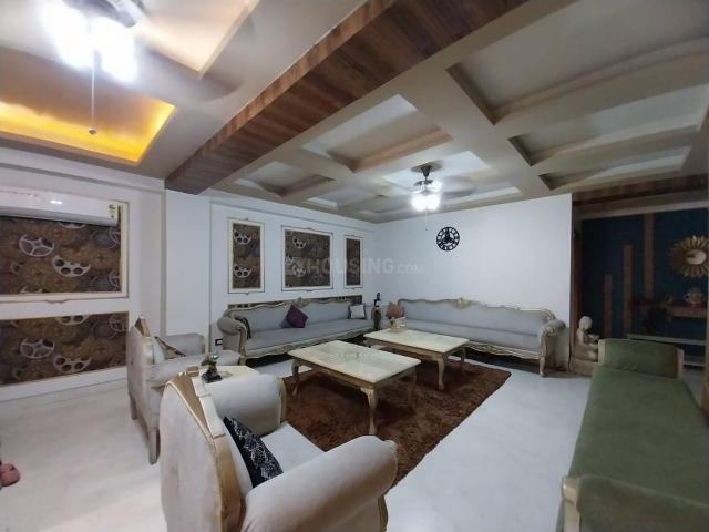 4 BHK Independent Builder Floor in Sector 67 for rent Gurgaon. The reference number is 18081325