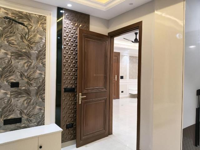 4 BHK Independent Builder Floor in Sector 67 for resale Gurgaon. The reference number is 19404626