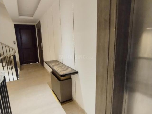 4 BHK Independent Builder Floor in Sector 67 for resale Gurgaon. The reference number is 19287105