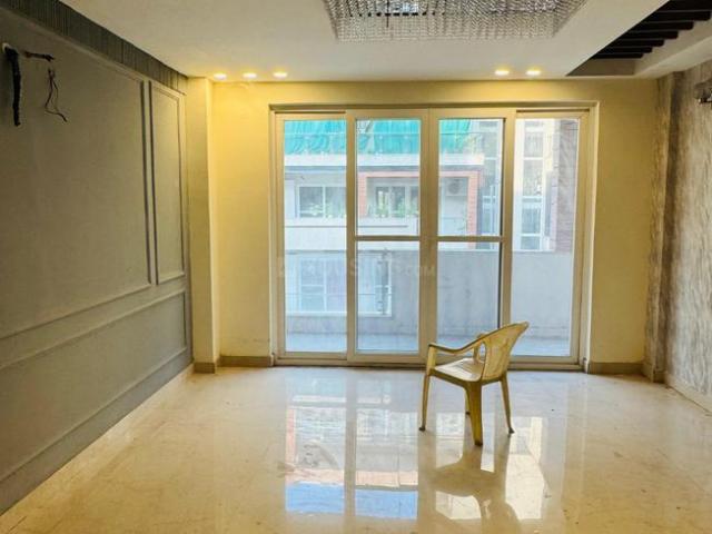 4 BHK Independent Builder Floor in Sector 67 for resale Gurgaon. The reference number is 20636011