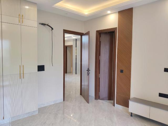4 BHK Independent Builder Floor in Sector 67 for resale Gurgaon. The reference number is 20175427
