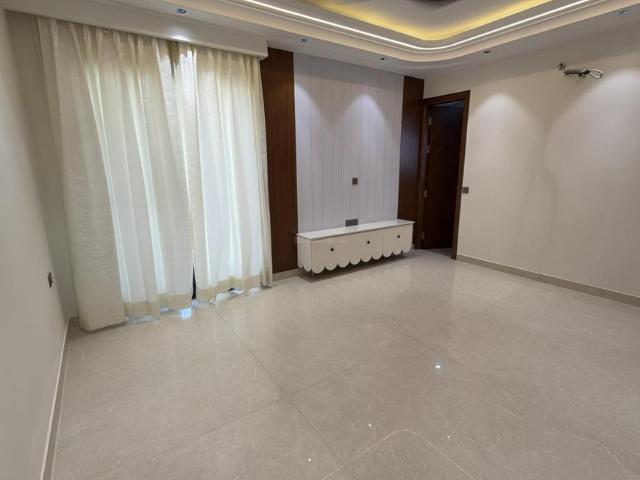 4 BHK Independent Builder Floor in Sector 67 for resale Gurgaon. The reference number is 20284964