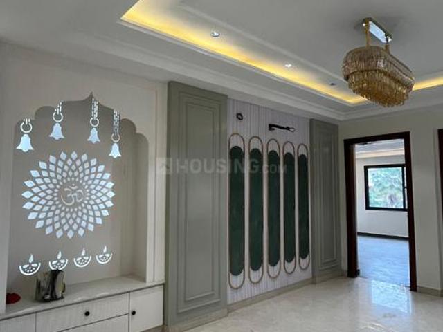 4 BHK Independent Builder Floor in Sector 67 for resale Gurgaon. The reference number is 21098587