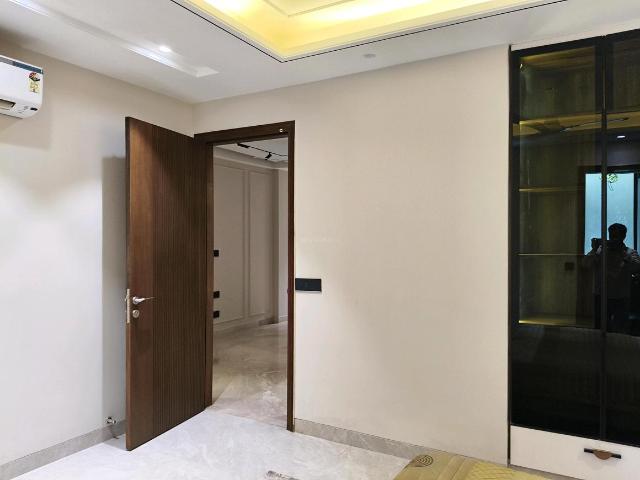 4 BHK Independent Builder Floor in Sector 65 for resale Gurgaon. The reference number is 19937384