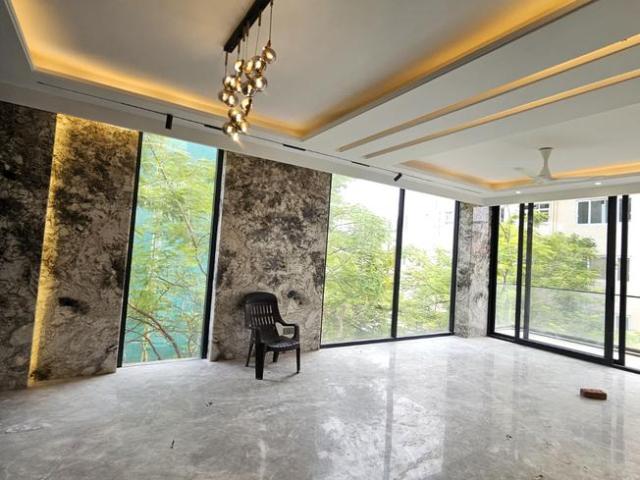 4 BHK Independent Builder Floor in Sector 65 for resale Gurgaon. The reference number is 20264146