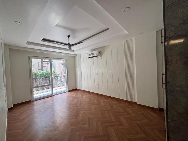 4 BHK Independent Builder Floor in Sector 66 for resale Gurgaon. The reference number is 20193817